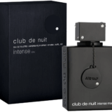Frasco de perfume Club de Nuit Intense Man de Armaf, presentado en una caja negra elegante. Este perfume es conocido por su aroma intenso y sofisticado, ideal para ocasiones nocturnas.