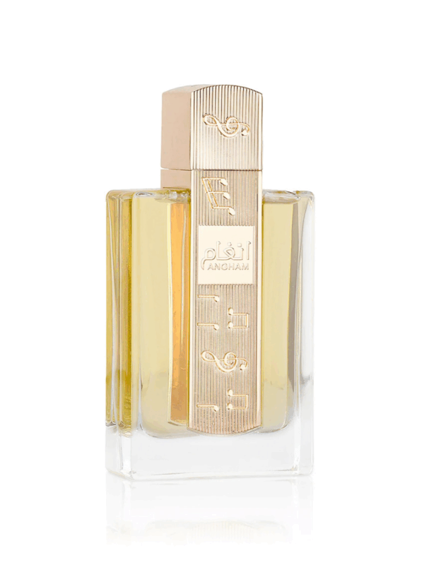 Frasco de perfume elegante con diseño moderno, contiene un líquido amarillo claro, ideal para uso diario o ocasiones especiales.