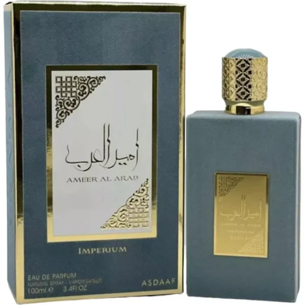 Estuche azul y dorado de Asdaaf Ameer Al Arab Imperium 100 ml con caligrafía árabe, junto al frasco de terciopelo azul con placa dorada