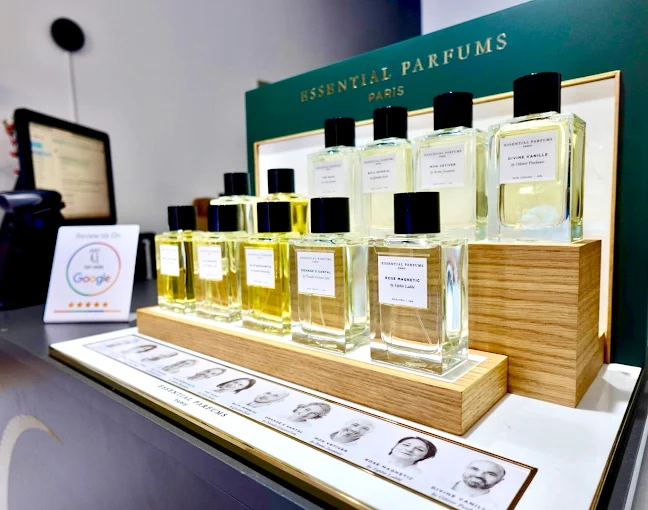 Expositor oficial de Essential Parfums Paris en Perfumes de Oriente, punto de venta en Tenerife