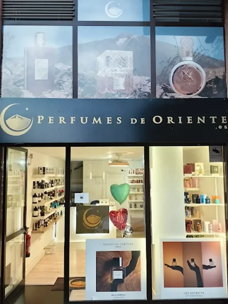 Fachada de Perfumes de Oriente, perfumería árabe en la zona de El Chapatal, Santa Cruz de Tenerife